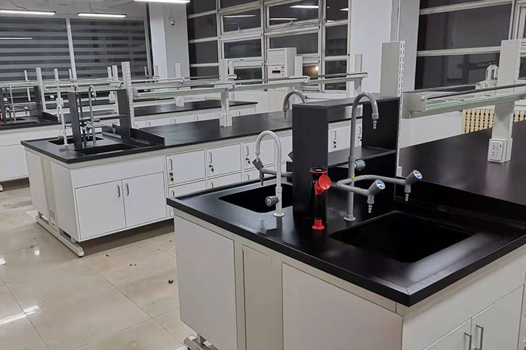 1656410879161382.jpg 鋼木實驗臺.jpg